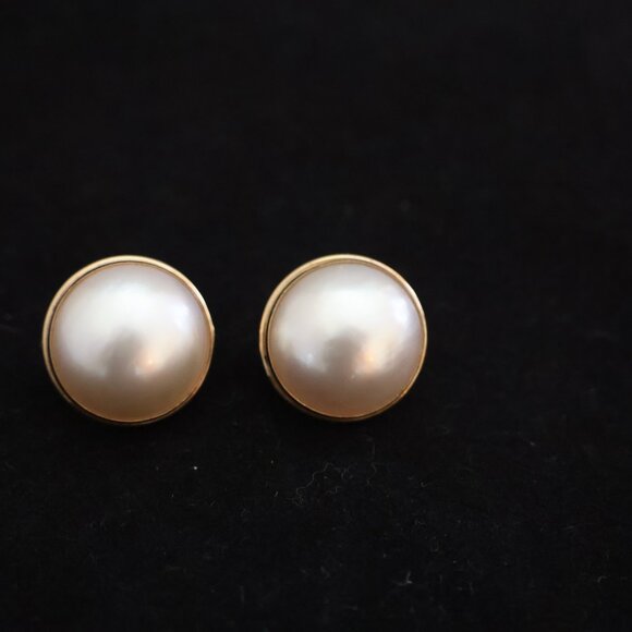 Absolutely Stunning 14K Gold and Mabe Pearl Earrings – Unique/Rare - Clip - Picture 2 of 12